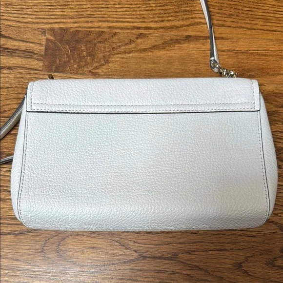 Kate Spade White Leather Chain Shoulder Bag - Picture 4 of 9
